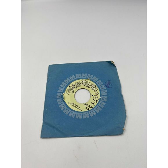 Hokey Pokey School Days & Party Days Fun 45 Bongo Polka Move a Little My Way - Picture 6 of 7